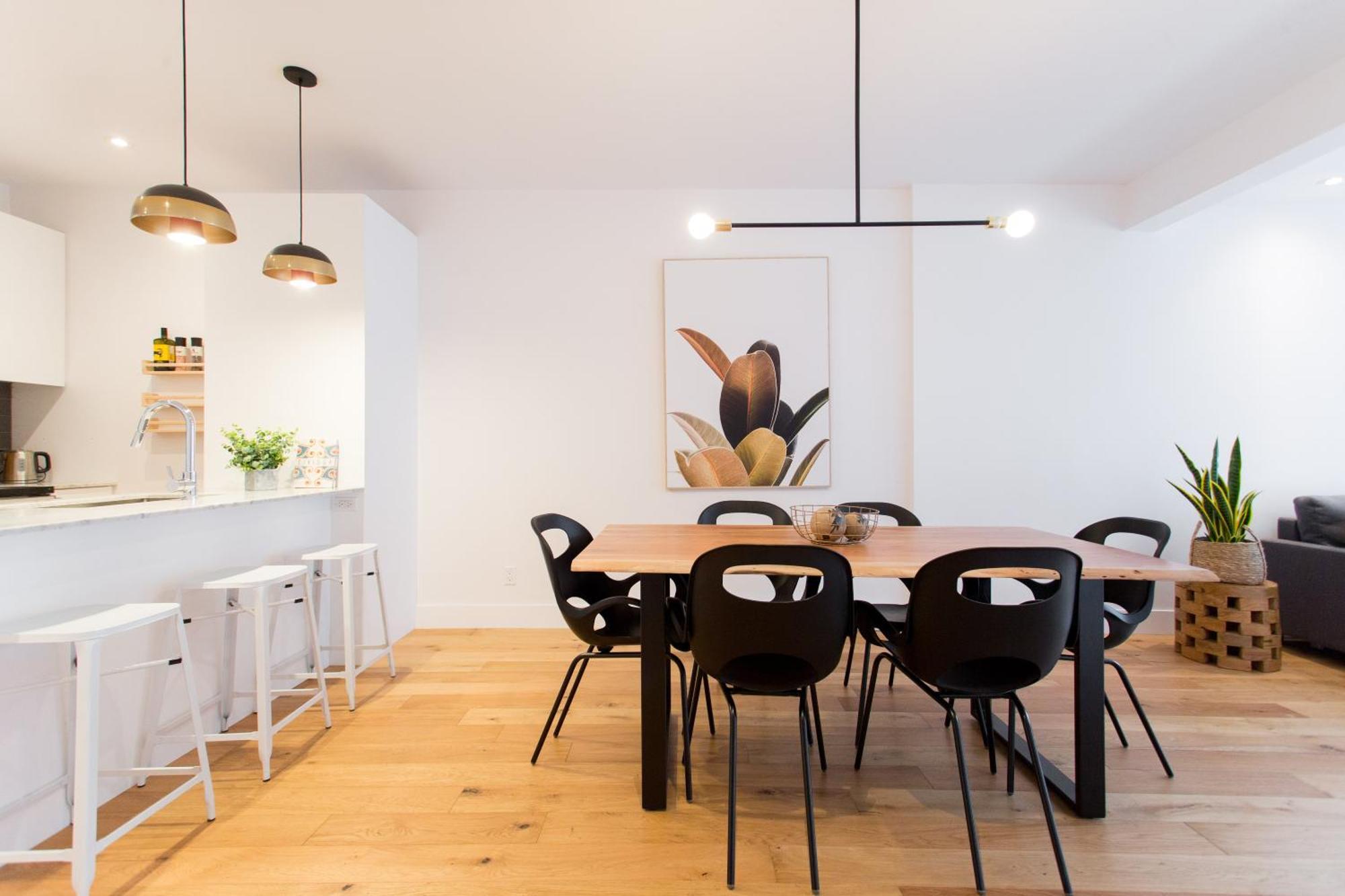 Hip, Stylish Apartment In Little Italy By Den Stays A Монреаль Номер фото